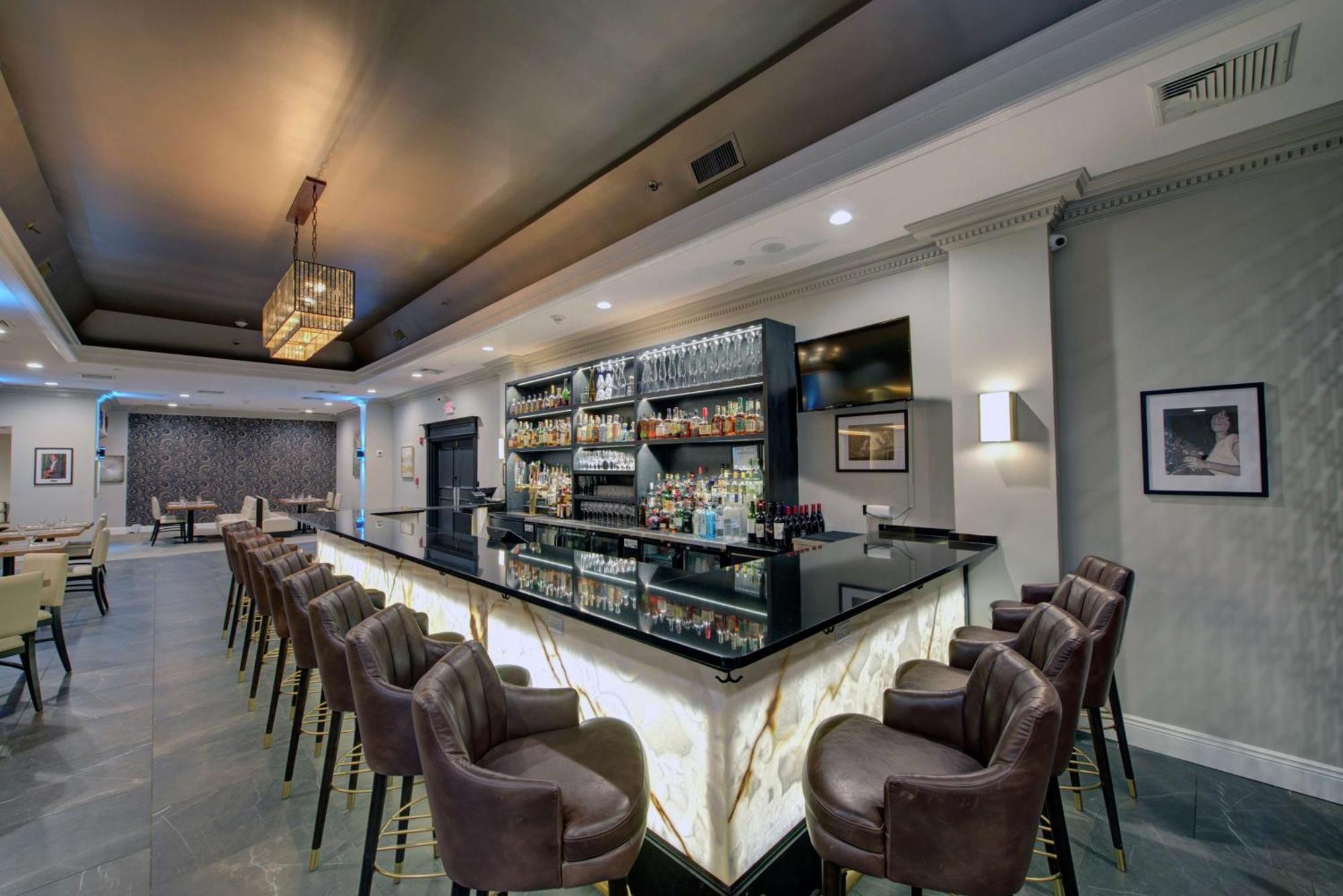 The Roslyn, Tapestry Collection By Hilton Hotel Luaran gambar