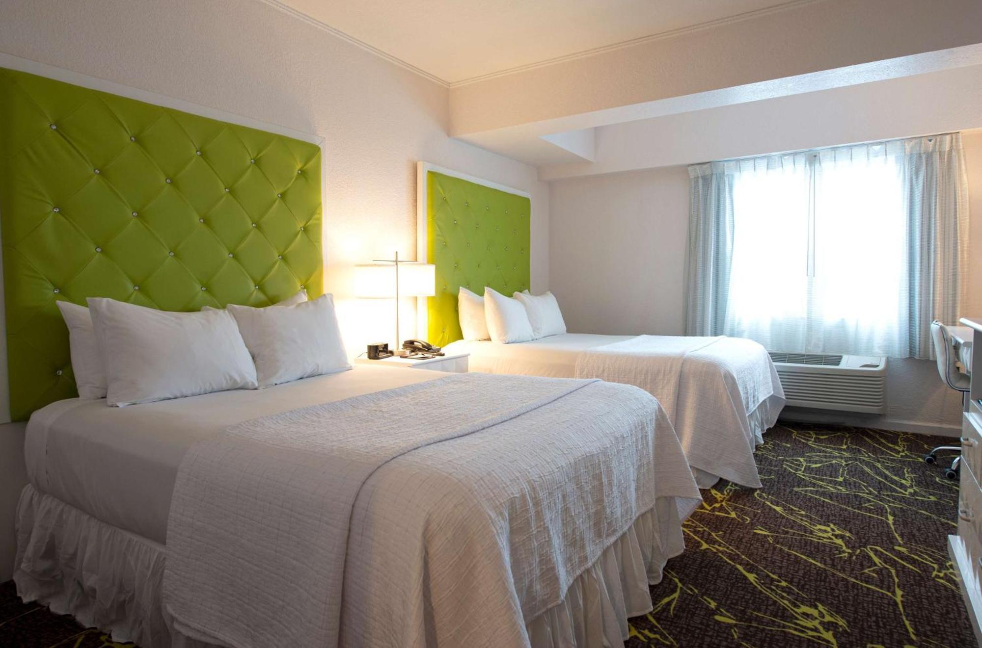 The Roslyn, Tapestry Collection By Hilton Hotel Luaran gambar