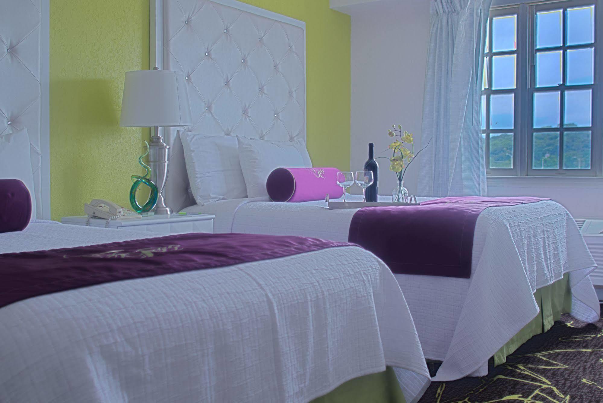 The Roslyn, Tapestry Collection By Hilton Hotel Luaran gambar