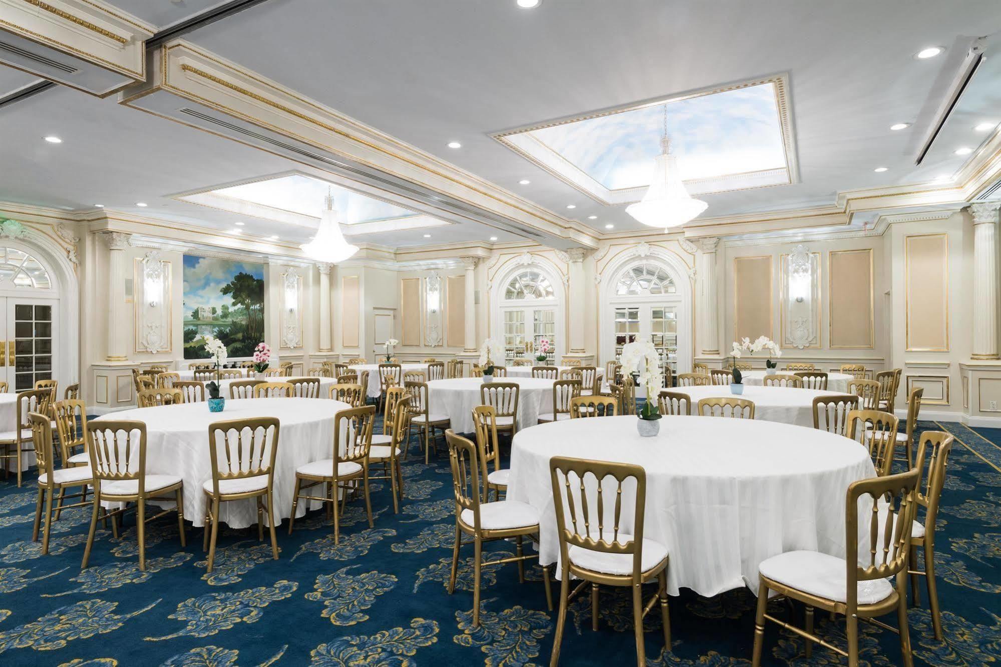 The Roslyn, Tapestry Collection By Hilton Hotel Luaran gambar